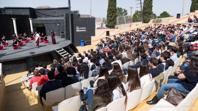 La tragedia de Edipo Rey inicia con éxito las representaciones del Festival Juvenil de Teatro Grecolatino - 3, Foto 3