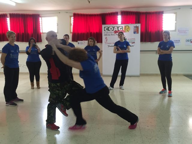 Mujeres preparadas para afrontar situaciones de violencia - 1, Foto 1
