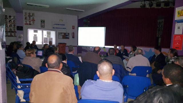 El Plan Municipal de Discapacidad llega los colectivos de la barriada Virgen de la Caridad - 1, Foto 1
