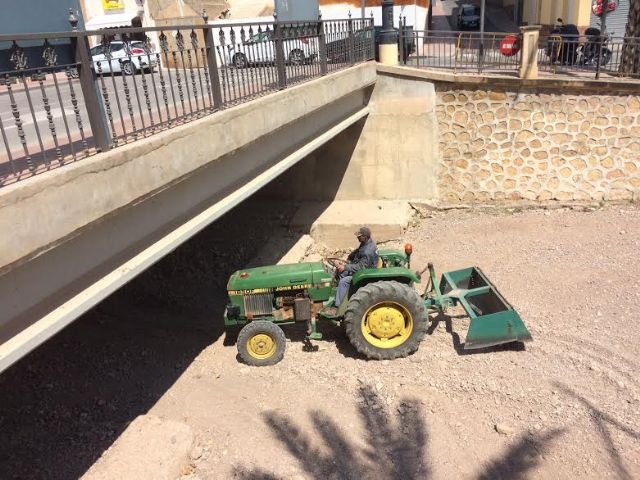 Adecuan el cauce de la rambla de La Santa a su paso por el casco urbano, Foto 6