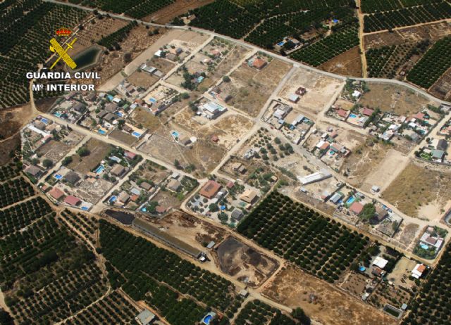 La Guardia Civil desarticula una trama dedicada a promover una urbanización en una rambla - 2, Foto 2