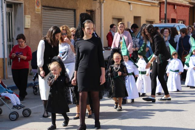 Los escolares del San Pedro Apóstol trasladan en procesión la imagen de San Juan Evangelista - 3, Foto 3
