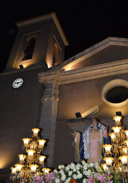 La procesión de la Virgen de los Dolores tiñe de blanco y azul la Semana Santa torreña - 4, Foto 4