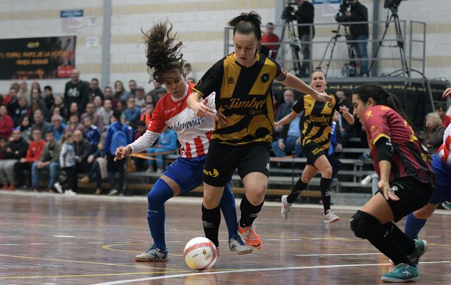 Un Jimbee falto de puntería pierde ante un efectivo Futsi - 1, Foto 1