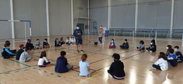 Deportes divulga entre los más jóvenes la importancia de la actividad física y la alimentación saludable - 1, Foto 1
