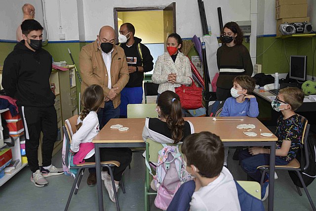 Lucas y Ramos visitan los talleres Conciliando Cieza 2021 - 1, Foto 1