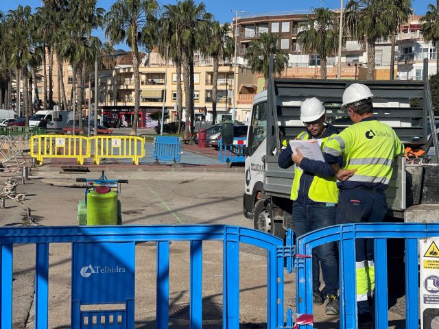Fomento inicia las primeras actuaciones para reparar los daños del temporal en el puerto pesquero-deportivo de Águilas - 2, Foto 2