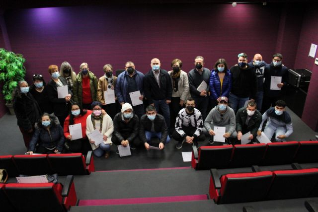 43 alumnos mejoran su formación mediante cuatro cursos puestos en marcha por el Ayuntamiento - 1, Foto 1