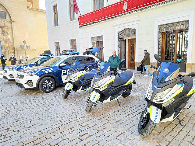El Ayuntamiento moderniza el parque móvil de la Policía Local con cinco nuevos vehículos sostenibles - 1, Foto 1