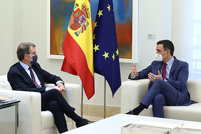 El Gobierno valora la buena disposición de Feijóo y apunta la poca concreción y ninguna documentación aportadas por el líder popular - 2, Foto 2