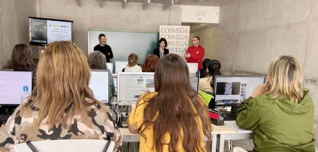 Convega imparte ocho cursos de formación para reducir la brecha digital en la Vega Baja - 1, Foto 1