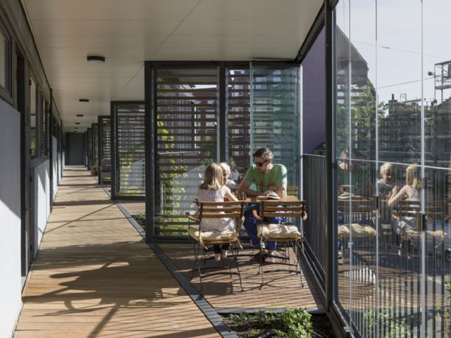 El acristalamiento de espacios exteriores ayuda a proteger frente a los efectos de la alergia y la salud visual - 1, Foto 1