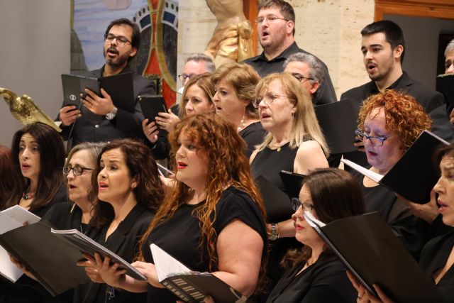 El coro de cámara Patnia lleva la música sacra a la iglesia Nuestra Señora del Carmen - 1, Foto 1
