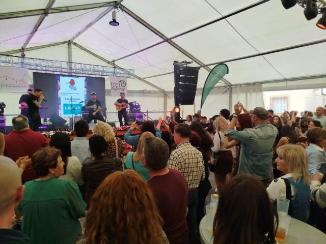 Más de 15.000 personas han disfrutado, este fin de semana, de la tercera edición de la feria 'El Puerto en Flor' - 3, Foto 3