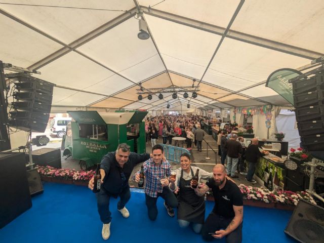 Más de 15.000 personas han disfrutado, este fin de semana, de la tercera edición de la feria 'El Puerto en Flor' - 4, Foto 4