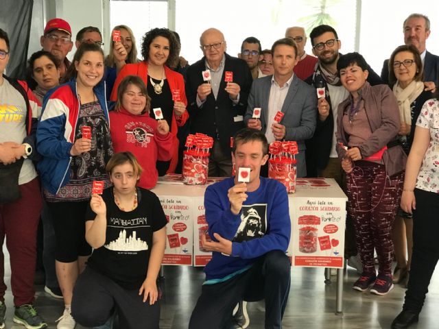 Aquí late un CORAZÓN SOLIDARIO con PROMETEO - 1, Foto 1