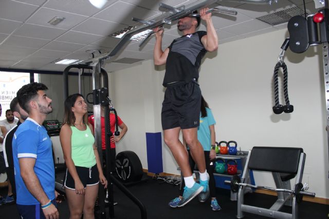 La alcaldesa visita a los alumnos del Ciclo Formativo de Acondicionamiento Físico - 2, Foto 2