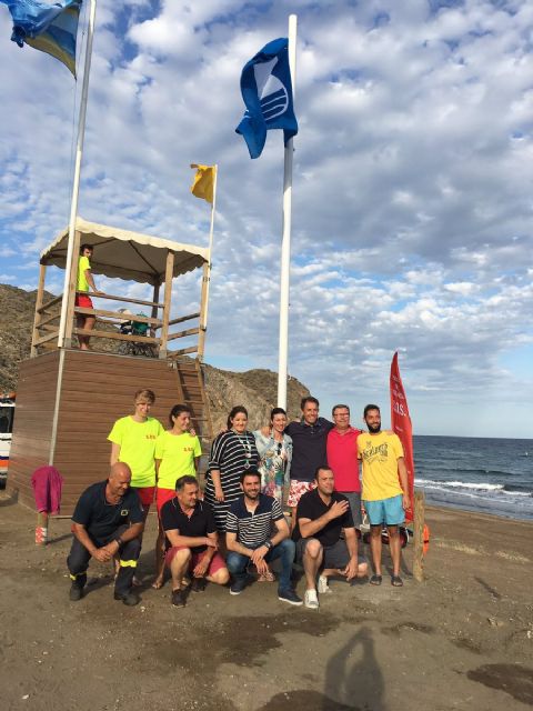 La Cala de Calnegre reedita la Bandera Azul que otorga la Fundación para la Educación Ambiental, consolidando la excelencia de las playas de Lorca - 1, Foto 1