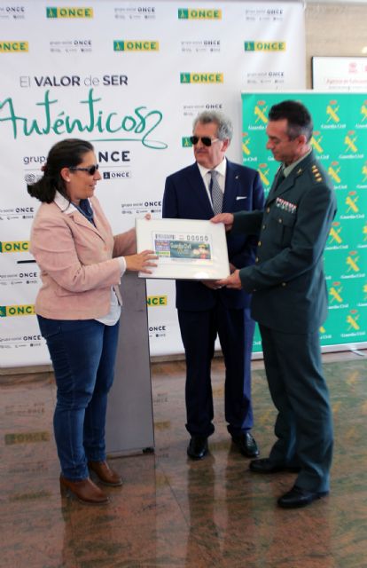 La ONCE se suma al 175 aniversario de la Guardia Civil con 5,5 millones de cupones dedicados a la Benemérita - 4, Foto 4