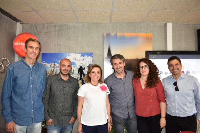 La consejera Adela Martínez-Cachá se reúne con algunos de los ´influencers´ más destacados en el ámbito educativo regional - 1, Foto 1