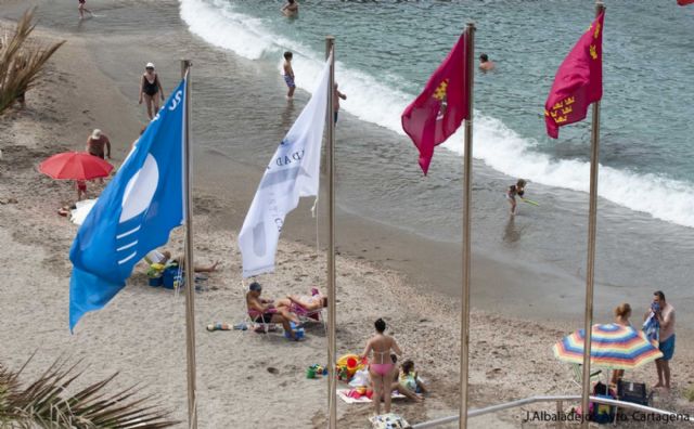 Las playas de Cartagena renueva sus cinco banderas azules - 1, Foto 1