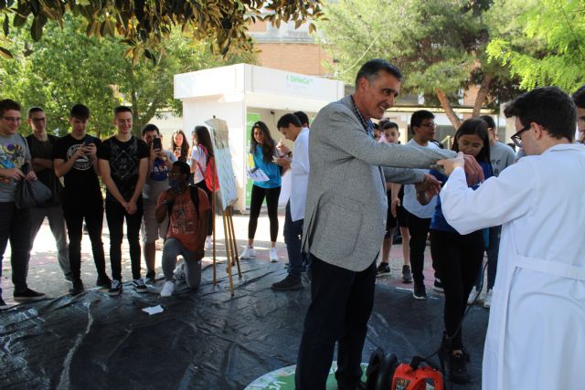 DEMOCRACIA PLURAL. Visita a los talleres de ciencia y tecnología de la UPCT - 2, Foto 2