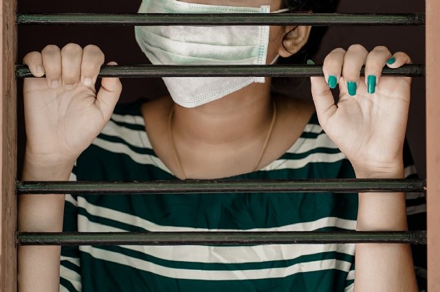 Adolescentes confinados: ¿cómo saber si vivimos con un hijo que tiene un trastorno de conducta o con un adolescente mal educado? - 1, Foto 1