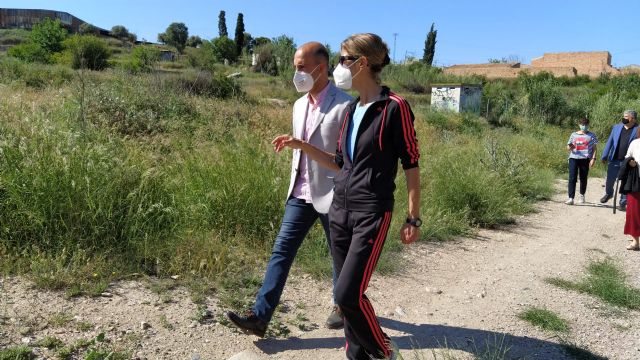 El alumnado del CEIP Tierno Galván de Molina de Segura crea dos senderos naturales en la Rambla de Las Canteras - 2, Foto 2