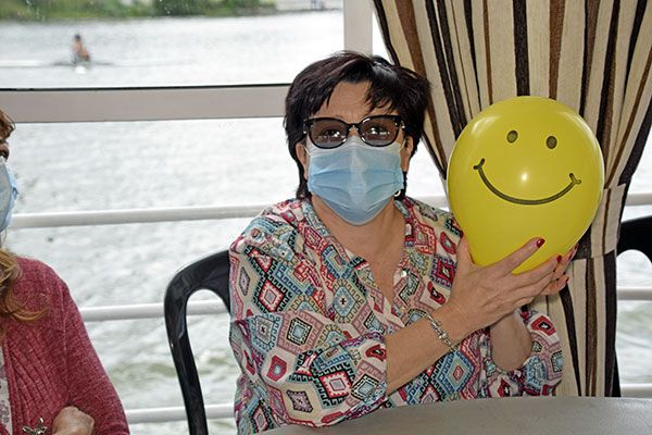 La Asociación de Espina Bífida invitada por el Ateneo de Triana a una merienda y un paseo en barco por el Guadalquivir - 4, Foto 4
