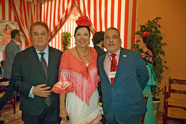 Recepción del gremio de los artesanos de arte sacro y artista, de las bandas de música, el Ateneo de Sevilla o integrantes de los medios de comunicación locales - 5, Foto 5