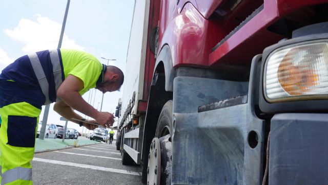 Una ITV móvil controlará durante dos semanas las condiciones técnicas de los vehículos comerciales en las carreteras de la Región de Murcia - 3, Foto 3