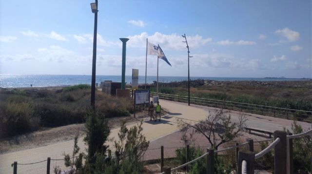 San Pedro del Pinatar consigue “Bandera azul” en tres playas, Centro de Visitantes y puerto Marina de las Salinas - 1, Foto 1