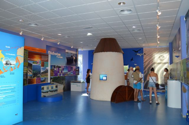 San Pedro del Pinatar consigue “Bandera azul” en tres playas, Centro de Visitantes y puerto Marina de las Salinas - 3, Foto 3