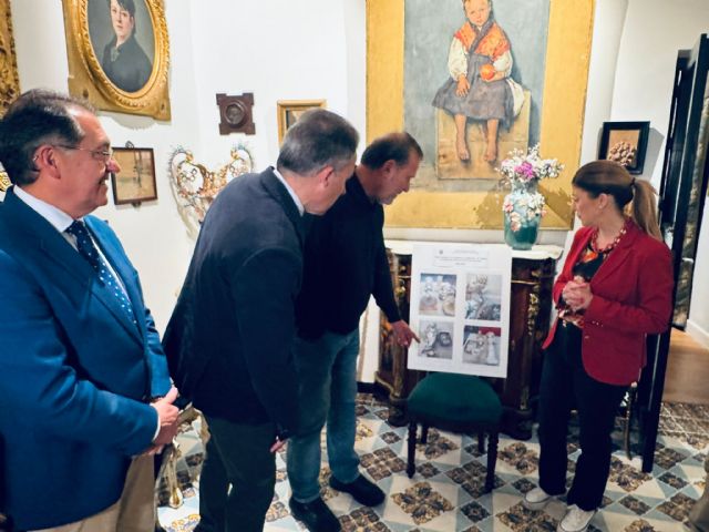 Una colección de jarrones restaurados por los talleres municipales de empleo se suma a la musealización del Palacio de Guevara de Lorca - 1, Foto 1
