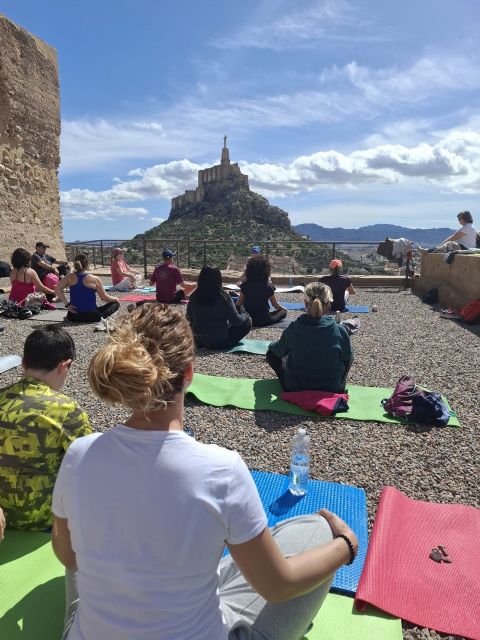 Las Fortalezas del Rey Lobo se convierten de nuevo en un espacio para la meditación con el taller de Yoga - 3, Foto 3
