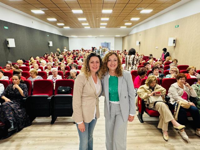 El proyecto CM en Red del Ayuntamiento de Murcia llega a Lorca en la primera convivencia intermunicipal con las asociaciones de los centros de la mujer - 2, Foto 2