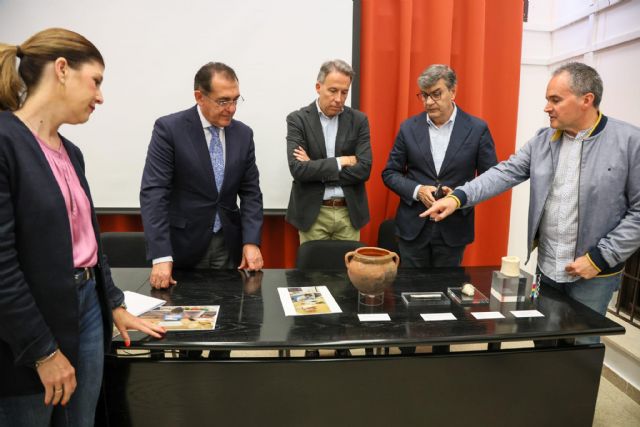 Lorca devuelve el esplendor a cuatro tesoros arqueológicos que pasan a formar parte del legado del Museo Arqueológico de la ciudad - 5, Foto 5