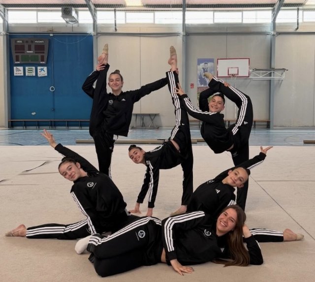 El Club Rítmica de Totana participa en los Campeonatos de España de esta modalidad en Santander, con un quinteto en categoría cadete, Foto 2