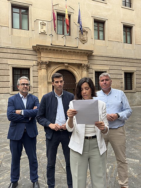 El MRM lanza ante San Esteban la campaña “Mayo sin presupuestos. Región sin rumbo” - 2, Foto 2