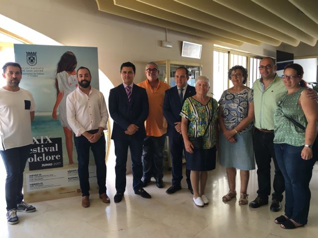 Grupos de la Región de Murcia, de Granada y de Eslovaquia participan en el XXIX Festival de Folclore de San Javier que se celebra del 22 al 25 de junio - 2, Foto 2