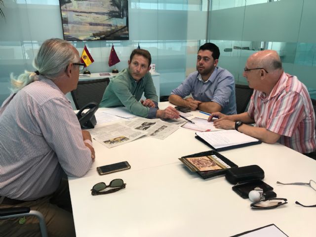 Miembros del Comité de Empresa de RENFE y ADIF mantienen una reunión con el Alcalde de Torre Pacheco - 2, Foto 2