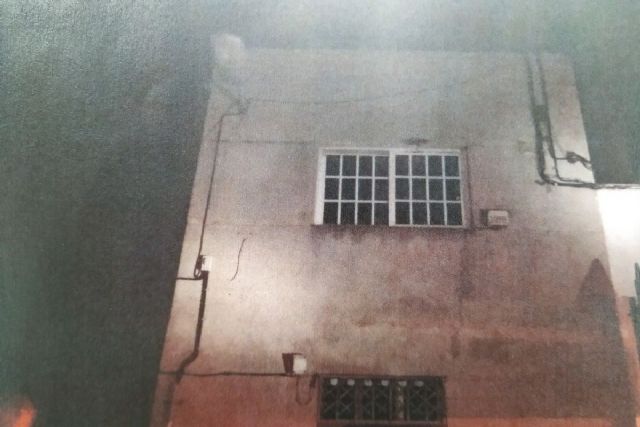 Cae el techo de una vivienda en el barrio José María Lapuerta - 1, Foto 1
