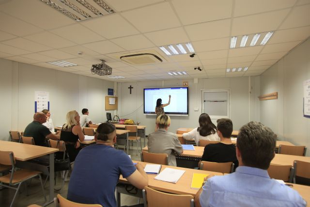 La UCAM enseña español a refugiados ucranianos - 1, Foto 1