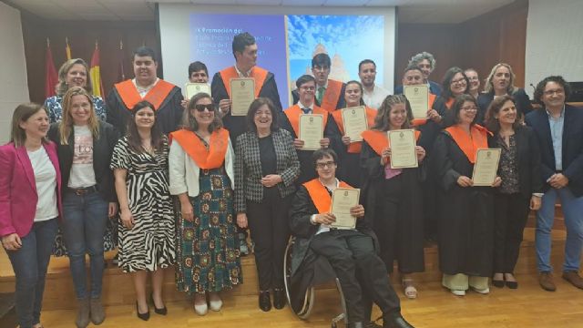 Jóvenes con discapacidad intelectual se gradúan por la Universidad Católica de Murcia en un curso de formación para el empleo - 1, Foto 1