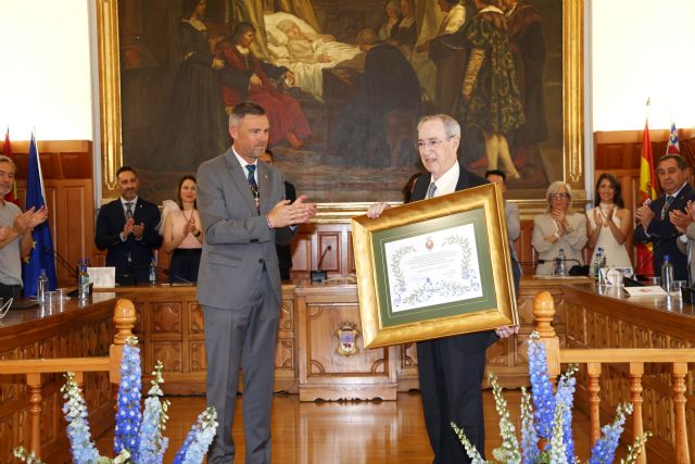 El Ayuntamiento de Caravaca de la Cruz nombra Hijo Predilecto al doctor Juan Manuel Laborda Oñate - 1, Foto 1