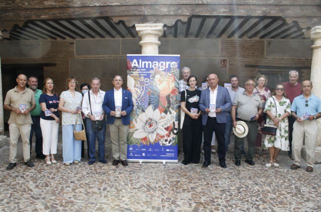 El Palacio de Clavería volvió a ser el escenario elegido para dar a conocer, en Aldea del Rey, la programación del Festival de Teatro de Almagro - 2, Foto 2