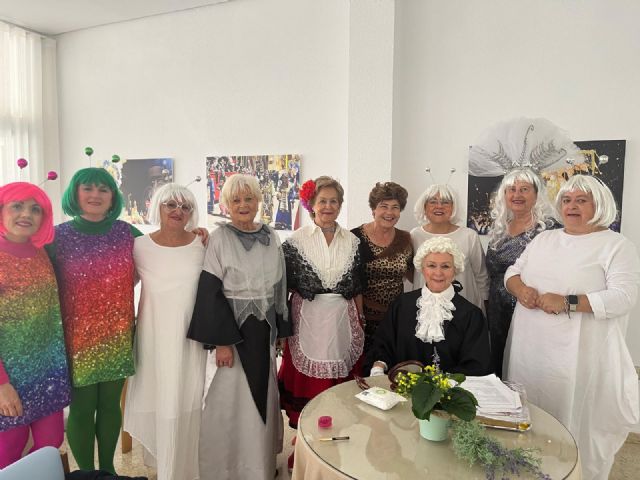 175 mayores de las tres residencias de Lorca disfrutan de una nueva iniciativa municipal que acerca a estos centros la cultura y el teatro - 4, Foto 4