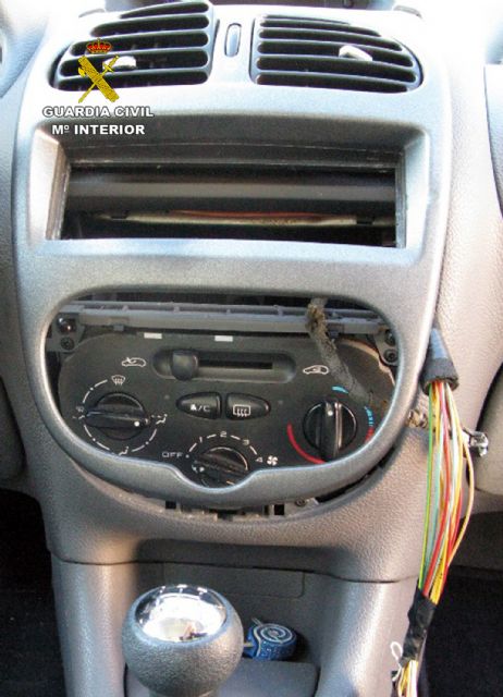 La Guardia Civil esclarece en Torre Pacheco una quincena de robos en vehículos - 1, Foto 1