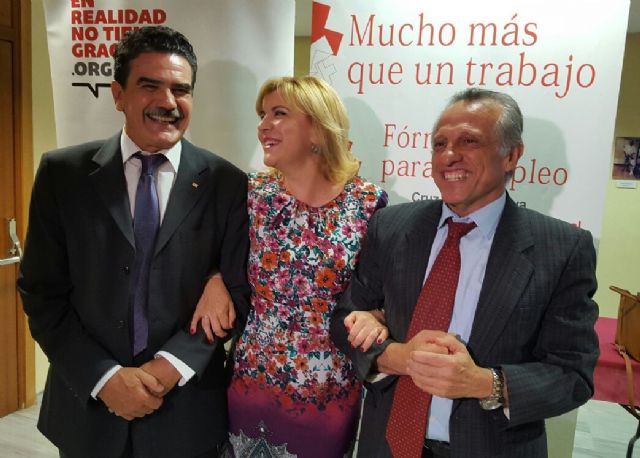 La consejera de Familia destaca la estrecha colaboración que mantiene el Gobierno regional con Cruz Roja - 1, Foto 1