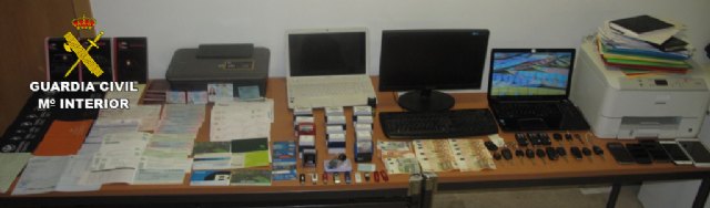 La Guardia Civil detiene a siete personas e investiga a cuarenta y dos más, así como a diez empresas, por estafa continuada - 1, Foto 1